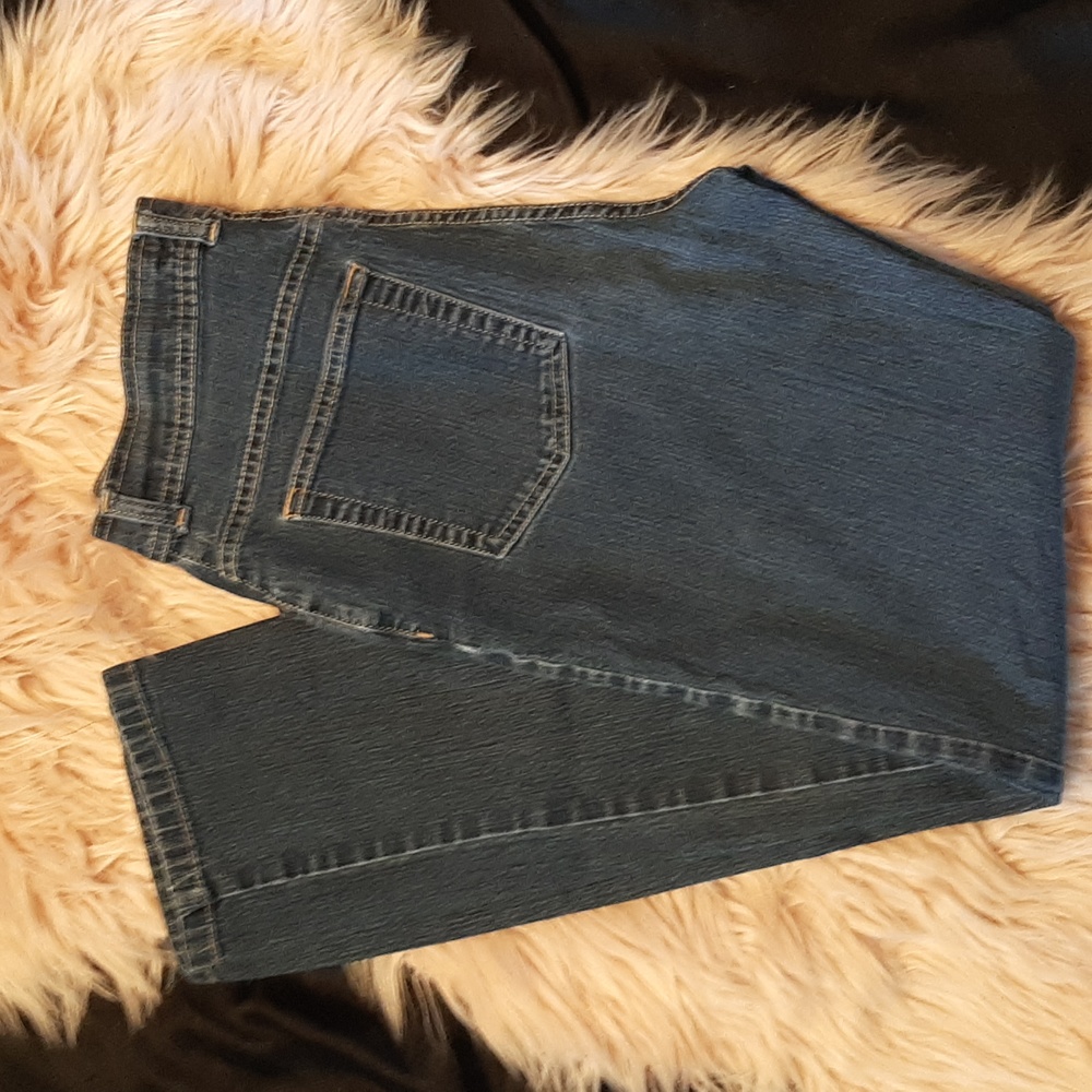 GV Jeans - Picture 2 of 3